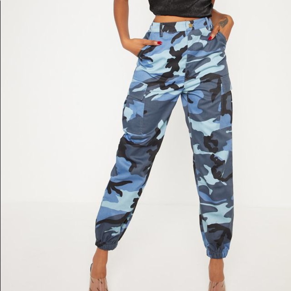 PrettyLittleThing Camo Joggers